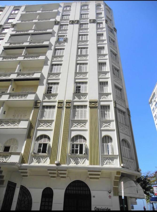 Residencial Com Servicos 45 Metros Decorado Com Sala, Suite E Cozinha Na Quadra Da Praia De Copacabana Rio de Janeiro Kültér fotó